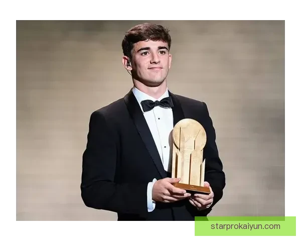 加维荣获2023年科帕金童奖，表现持续提升备受瞩目