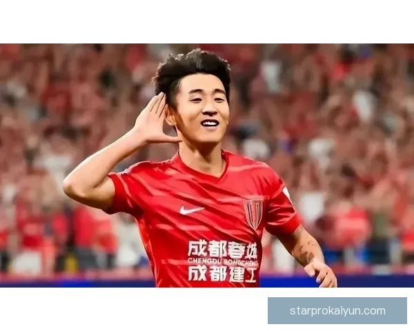 韦世豪比赛阅读能力持续提升，场上表现愈发稳健